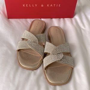 Brand new Kelly & Kate sandals